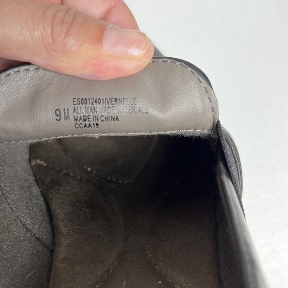 EuroSoft Vernelle black loafers, size 9M - Picture 7 of 7